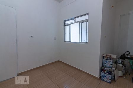 Quarto 2 de casa para alugar com 1 quarto, 60m² em Jardim Roberto, Osasco