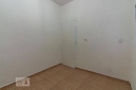 Quarto 2 de casa para alugar com 1 quarto, 60m² em Jardim Roberto, Osasco