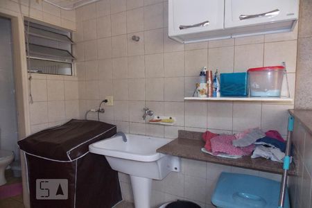 Casa à venda com 230m², 5 quartos e 3 vagasÁrea de Serviço