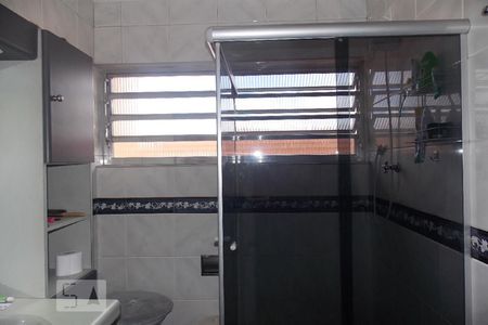 Casa à venda com 230m², 5 quartos e 3 vagasBanheiro 2