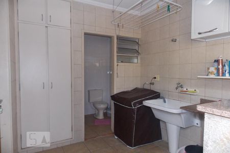 Casa à venda com 230m², 5 quartos e 3 vagasÁrea de Serviço