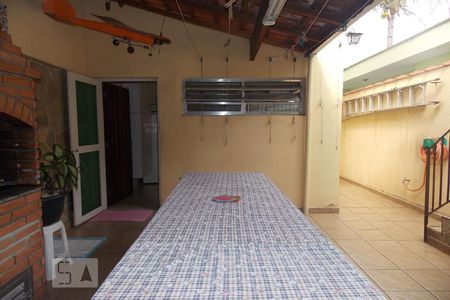 Casa à venda com 230m², 5 quartos e 3 vagasÁrea Externa