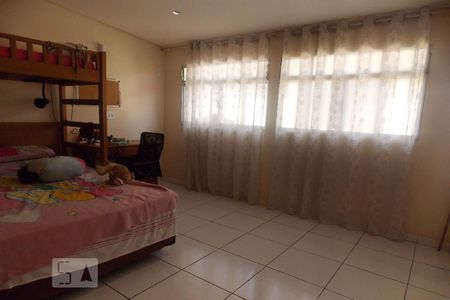 Casa à venda com 230m², 5 quartos e 3 vagasQuarto 1