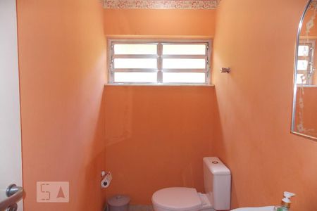 Casa à venda com 230m², 5 quartos e 3 vagasBanheiro