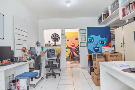 Casa à venda com 347m², 4 quartos e 2 vagasSala