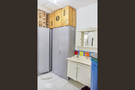 Casa à venda com 347m², 4 quartos e 2 vagasBanheiro