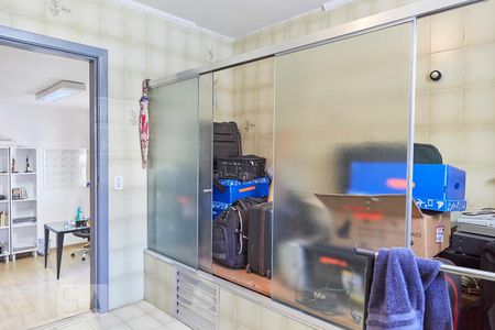 Casa à venda com 347m², 4 quartos e 2 vagasBanheira