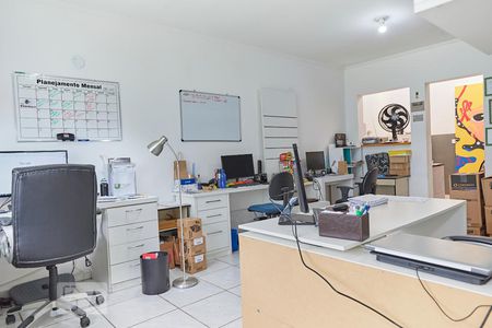 Casa à venda com 347m², 4 quartos e 2 vagasSala