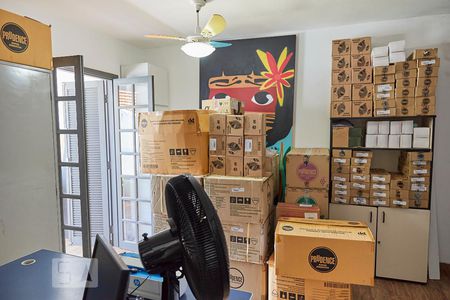 Casa à venda com 347m², 4 quartos e 2 vagasQuarto