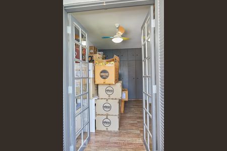 Casa à venda com 347m², 4 quartos e 2 vagasVaranda