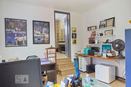 Casa à venda com 347m², 4 quartos e 2 vagasQuarto 3