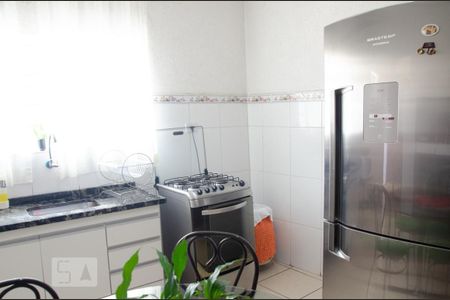 Casa à venda com 278m², 2 quartos e 1 vagaCozinha