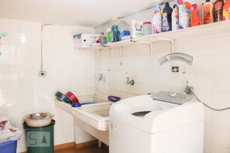 Casa à venda com 420m², 3 quartos e 3 vagasÁrea de Serviço