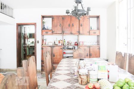 Sala de casa à venda com 3 quartos, 420m² em Planalto Paulista, São Paulo