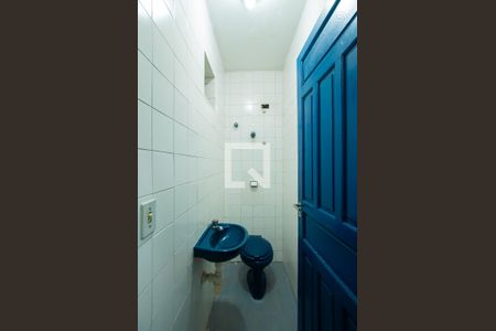 Casa à venda com 190m², 1 quarto e sem vagaBanheiro de serviço