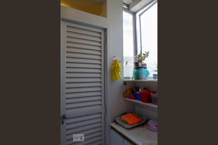 Apartamento para alugar com 75m², 2 quartos e sem vagaÁrea de Serviço