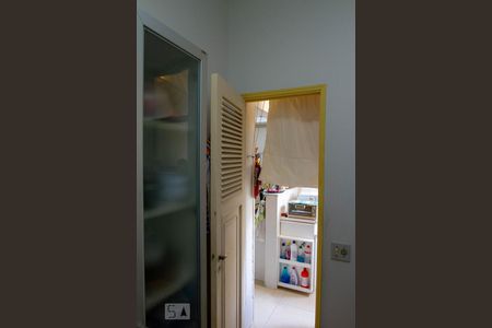 Apartamento para alugar com 75m², 2 quartos e sem vagaQuarto de Serviço