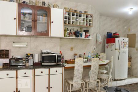 Apartamento à venda com 212m², 4 quartos e 3 vagasCozinha - Armários