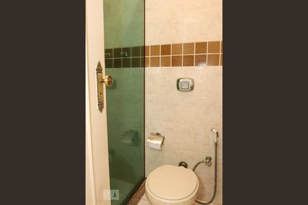 Apartamento à venda com 212m², 4 quartos e 3 vagasBanheiro Social