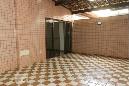 Apartamento à venda com 212m², 4 quartos e 3 vagasÁrea comum - Salão de festas