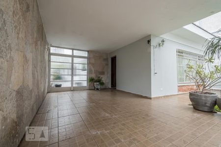 Casa para alugar com 54m², 1 quarto e 1 vaga Casa para alugar com 54m², 1 quarto e 1 vagaÁrea Comum - Garagem