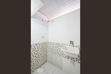 Casa para alugar com 54m², 1 quarto e 1 vaga Casa para alugar com 54m², 1 quarto e 1 vagaBanheiro