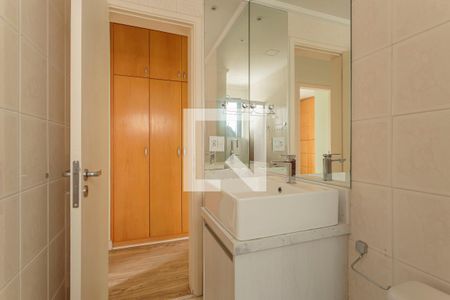 Apartamento à venda com 102m², 3 quartos e 2 vagasBanheiro Social