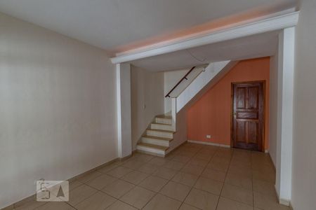 Casa para alugar com 130m², 2 quartos e 1 vagaSala