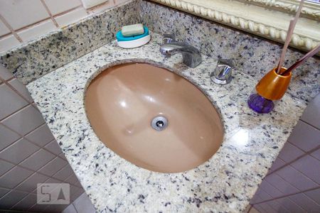 Apartamento para alugar com 85m², 2 quartos e 1 vagaDetalhe Banheiro