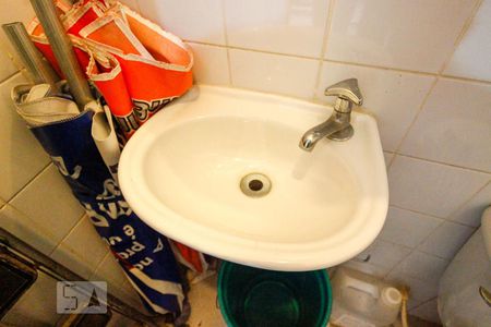 Apartamento para alugar com 85m², 2 quartos e 1 vagaDetalhe Banheiro de Serviço