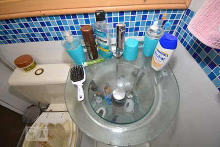 Apartamento à venda com 65m², 2 quartos e 1 vagaBanheiro - Torneira