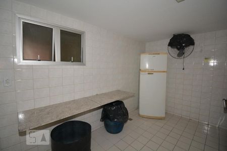 Apartamento à venda com 65m², 2 quartos e 1 vagaÁrea comum - Salão de festas