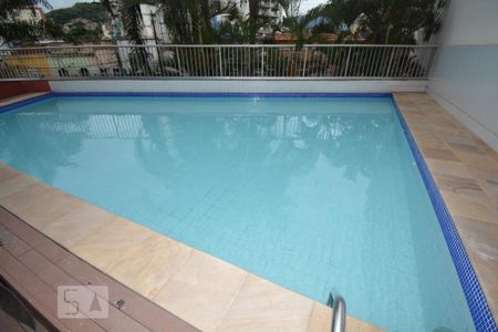 Apartamento à venda com 65m², 2 quartos e 1 vagaÁrea comum - Piscina