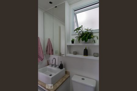 Apartamento à venda com 77m², 3 quartos e 2 vagasBanheiro