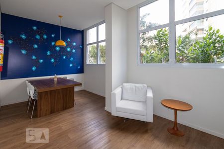 Apartamento à venda com 77m², 3 quartos e 2 vagasSala de Estudos