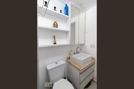 Apartamento à venda com 77m², 3 quartos e 2 vagasBanheiro da Suíte