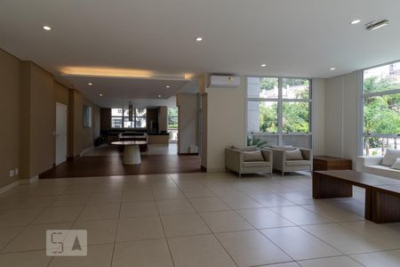 Apartamento à venda com 77m², 3 quartos e 2 vagasÁrea comum - Salão de festas