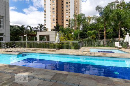 Apartamento à venda com 77m², 3 quartos e 2 vagasÁrea comum - Piscina