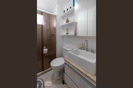 Apartamento à venda com 77m², 3 quartos e 2 vagasBanheiro da Suíte