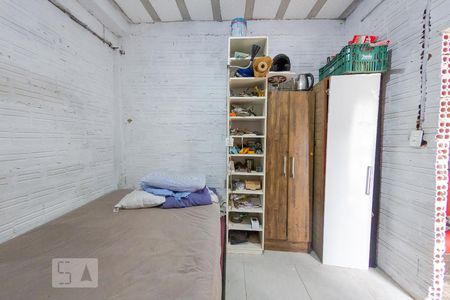 Banheiro do Quarto 1 de kitnet/studio para alugar com 1 quarto, 30m² em Rubem Berta, Porto Alegre