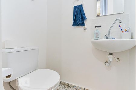 Apartamento à venda com 96m², 3 quartos e 1 vaga Apartamento à venda com 96m², 3 quartos e 1 vagaBanheiro de Serviço