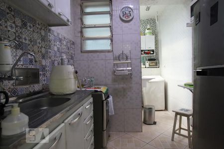 Apartamento à venda com 80m², 2 quartos e sem vagaCozinha
