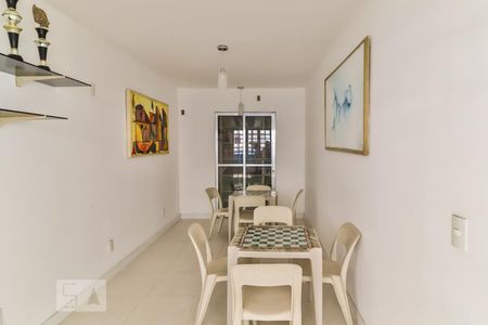 Apartamento à venda com 55m², 2 quartos e 1 vaga Apartamento à venda com 55m², 2 quartos e 1 vagaSalão de Jogos