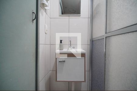 Banheiro de kitnet/studio à venda com 1 quarto, 30m² em Centro, Novo Hamburgo