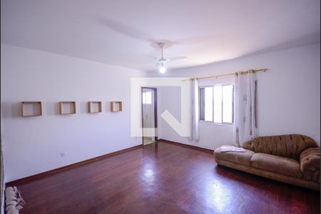 Casa à venda com 340m², 3 quartos e 6 vagasQuarto 3