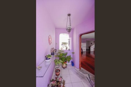 Casa à venda com 340m², 3 quartos e 6 vagasHall