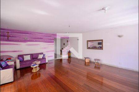 Sala de casa para alugar com 3 quartos, 340m² em Vila Brasílio Machado, São Paulo