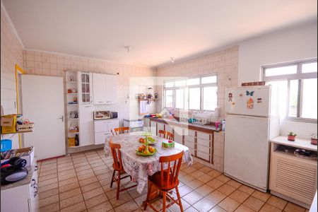 Casa à venda com 340m², 3 quartos e 6 vagasCozinha