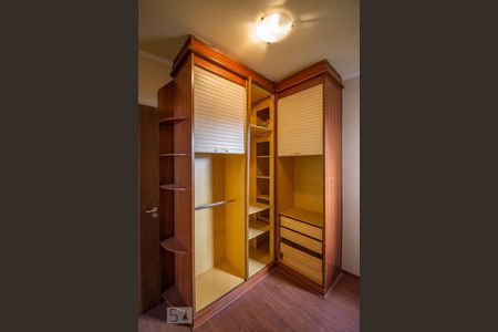 Apartamento à venda com 78m², 3 quartos e 1 vagaQuarto 3 - Armários