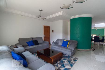 Sala de casa à venda com 3 quartos, 273m² em Vila Prudente, São Paulo